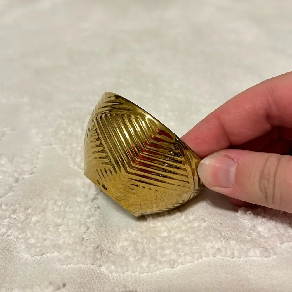 Raised Chevron Design Gold & White Porcelain Mini Dip Bowl or Ring/Jewelry bowl